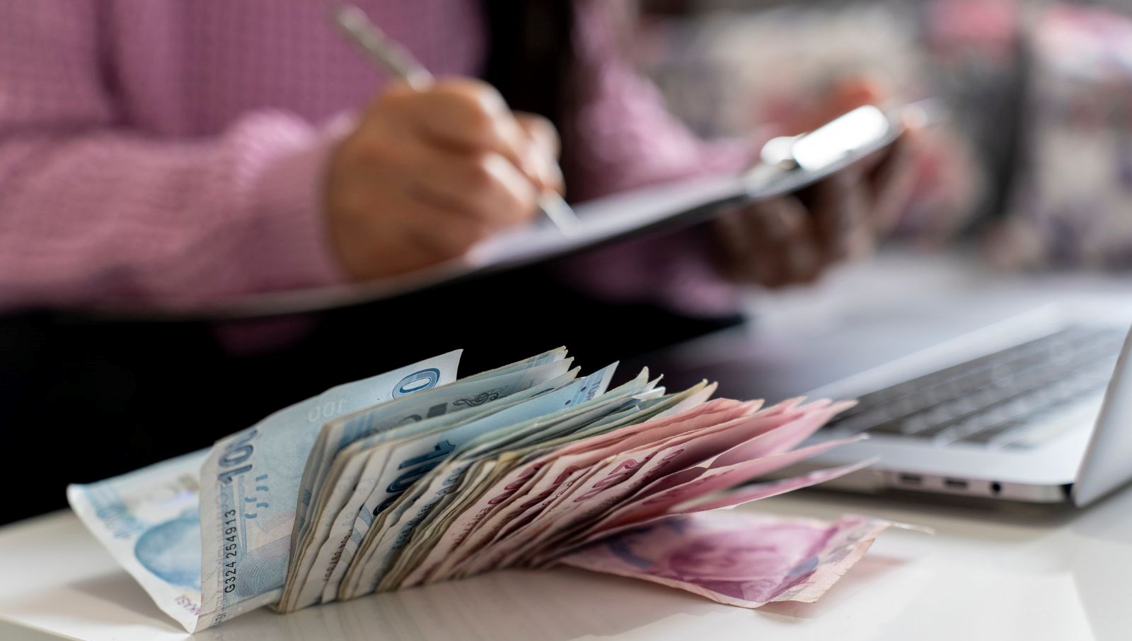 Türkiye'de Ücretli Çalışan Sayısı 15,9 Milyona Ulaştı!