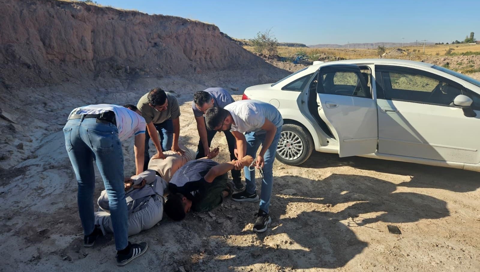 Kaçakçılığın Fiyatı: Göçmenleri Taşırken Ele Geçirildiler, 25 Bin Lira Başına!
