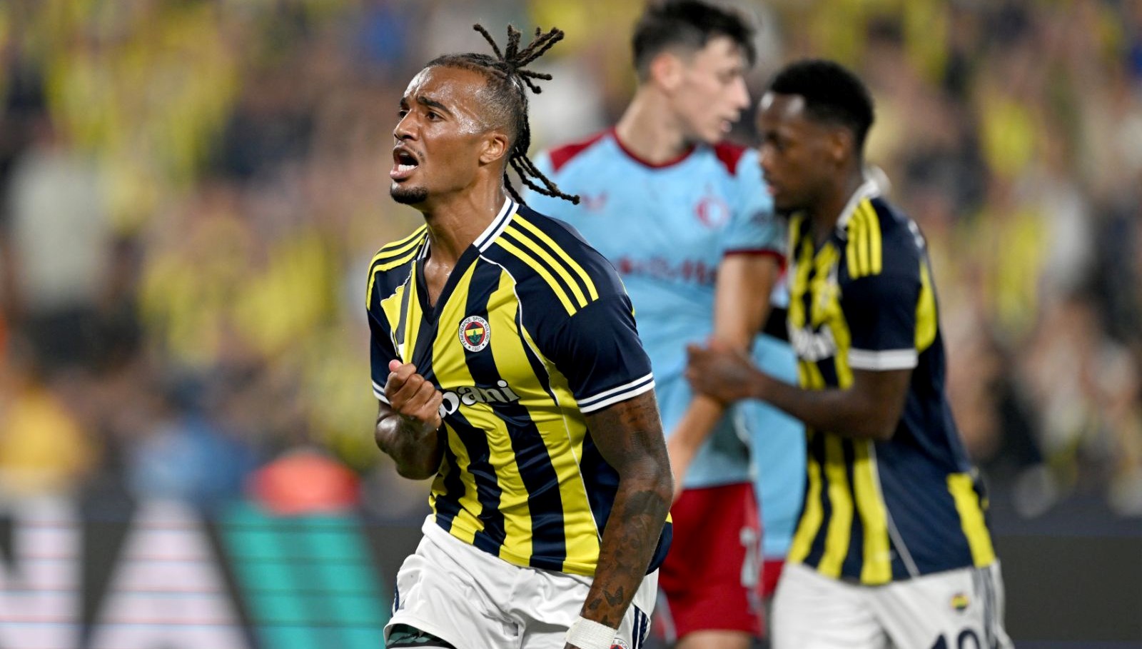 Fenerbahçe, Süper Lig'deki Deplasman Mücadelesinde Zorluklarla Karşılaşıyor