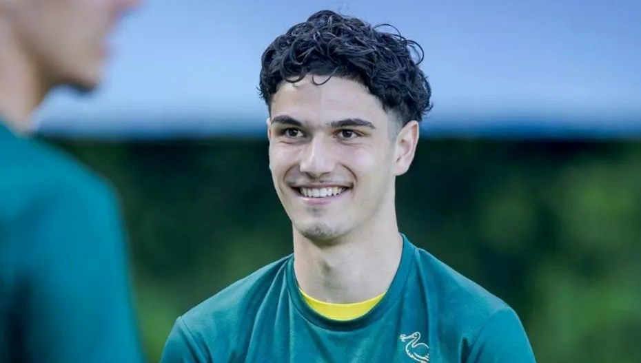 Özder Özcan: Iğdır FK'dan Napoli'ye Uzanan Yıldız Futbolcunun Hikayesi