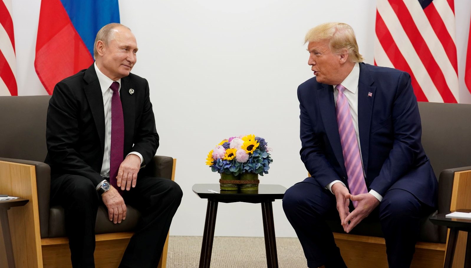 Trump ve Putin'in Alaska Buluşması: Lavrov'dan Tişörtle Çarpıcı İletim