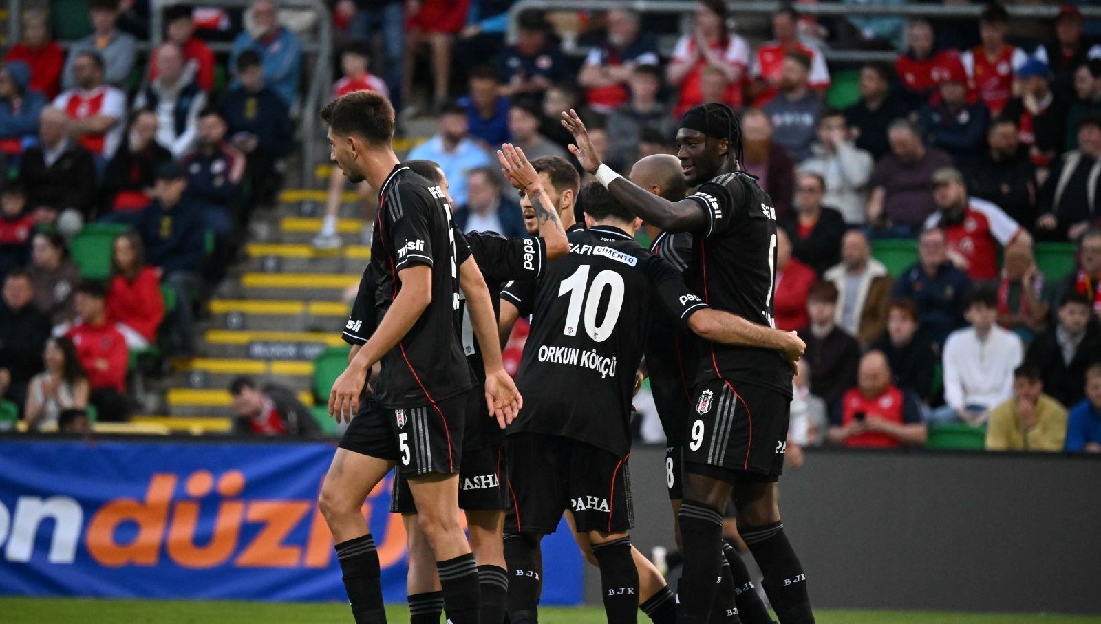 Beşiktaş Süper Lig'e Merhaba Diyor: İlk Rakip Eyüpspor!