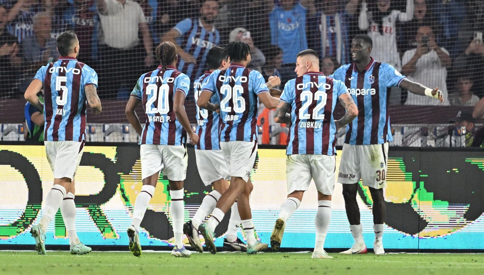 Kasımpaşa ve Trabzonspor, Tarihi Yeşil Sahada 33. Kez Buluşuyor!