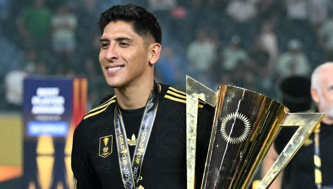 Fenerbahçe'den yeni bir hamle: Edson Alvarez gündemde!