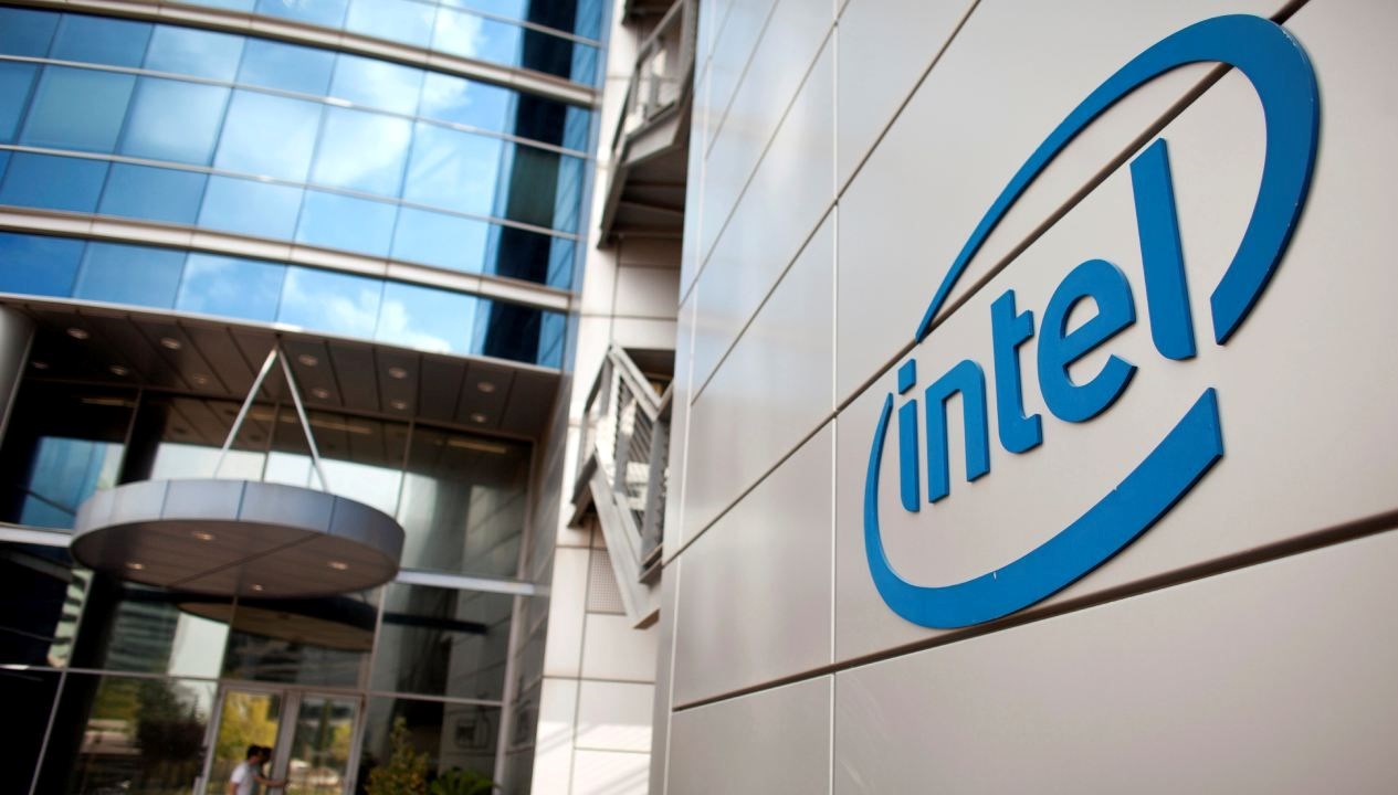 SoftBank, Intel'a 2 Milyar Dolar Yatırım Yaparak Teknoloji Dünyasını Sarsıyor!