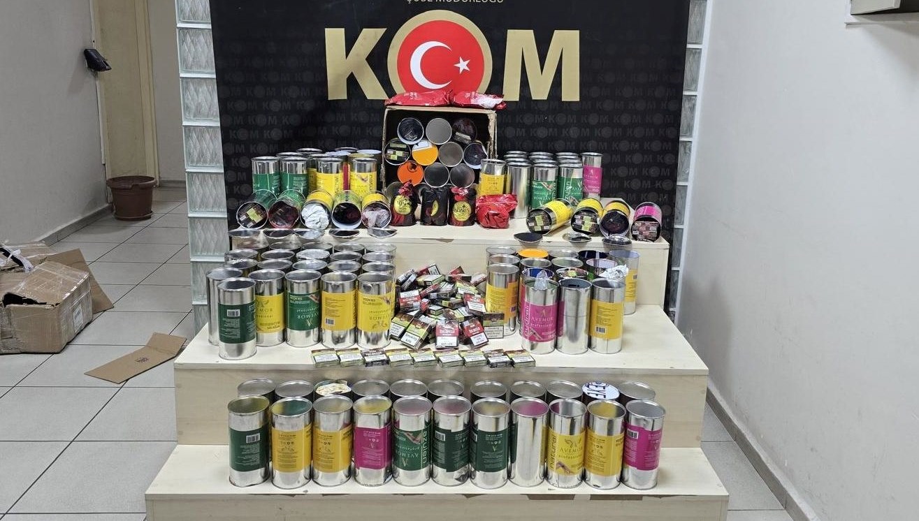 İzmir’de Kaçakçılığa Geçit Yok: 21 Şüpheli Sünger Mopa!