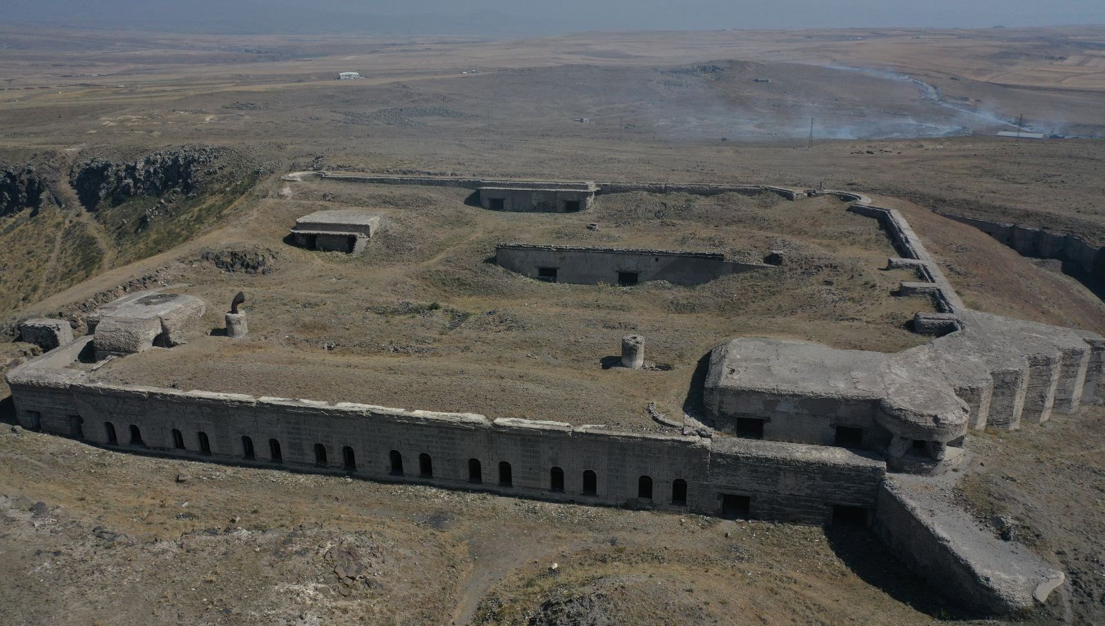Kars'ın Tarihi Tabyaları: Geçmişin Mühendislik Dehasını Keşfedin!