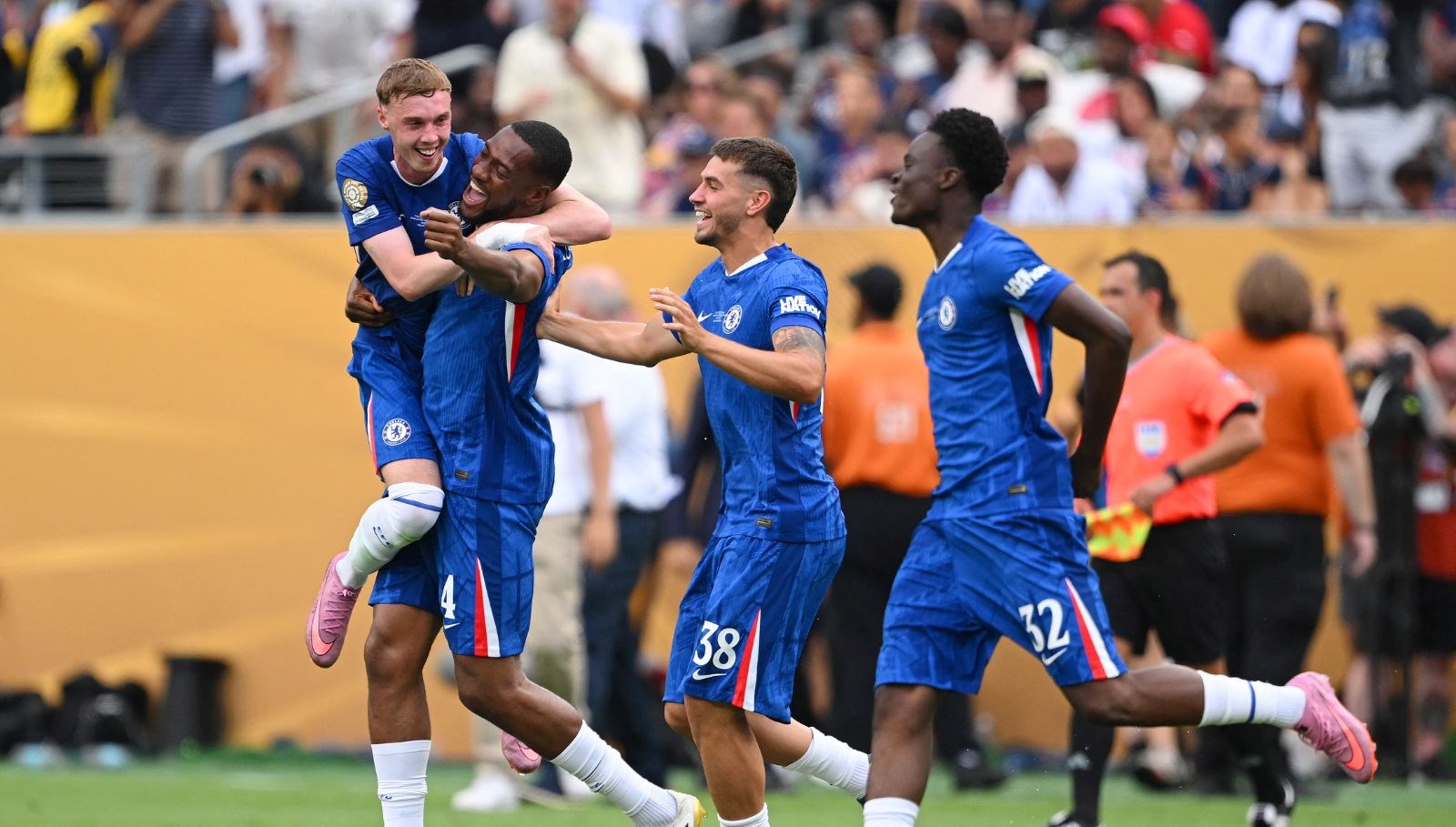 West Ham United ile Chelsea Mücadelesi: Tarih, Saat ve Yayın Detayları!
