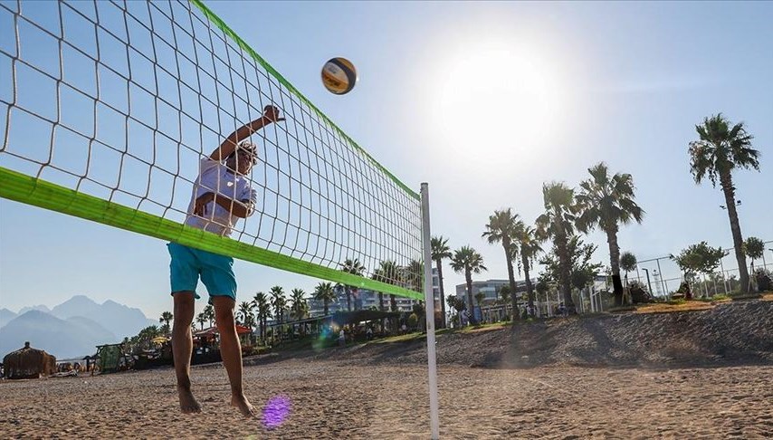Erciyes'te Yaz Coşkusu: Plaj Voleybolu Turnuvası Start Aldı!