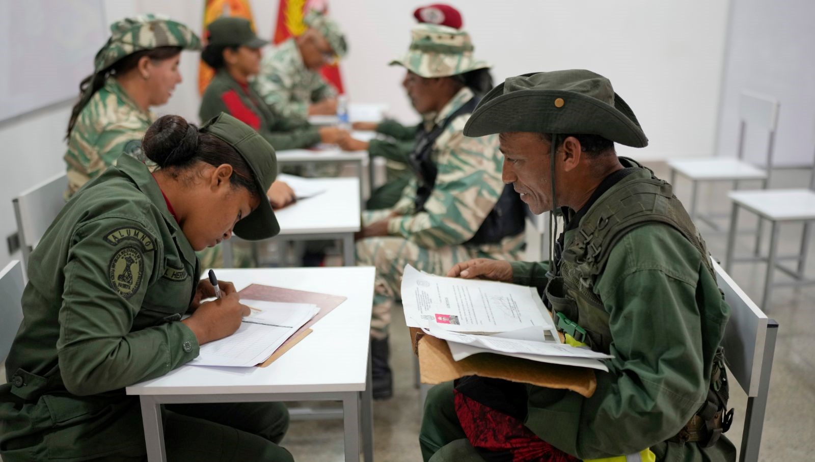 Karayiplerde Fırtına Çıktı: Maduro, ABD'ye Meydan Okuyor!
