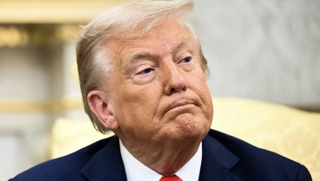 Trump'tan Sıra Dışı Talep: Uzaklardan Toprak Peşinde!