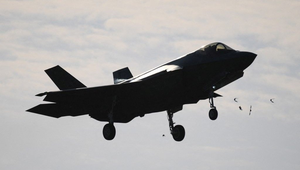 Gökyüzünde 50 Dakikalık Gerilim: F-35 Pilotunun Zorlu Mücadelesi