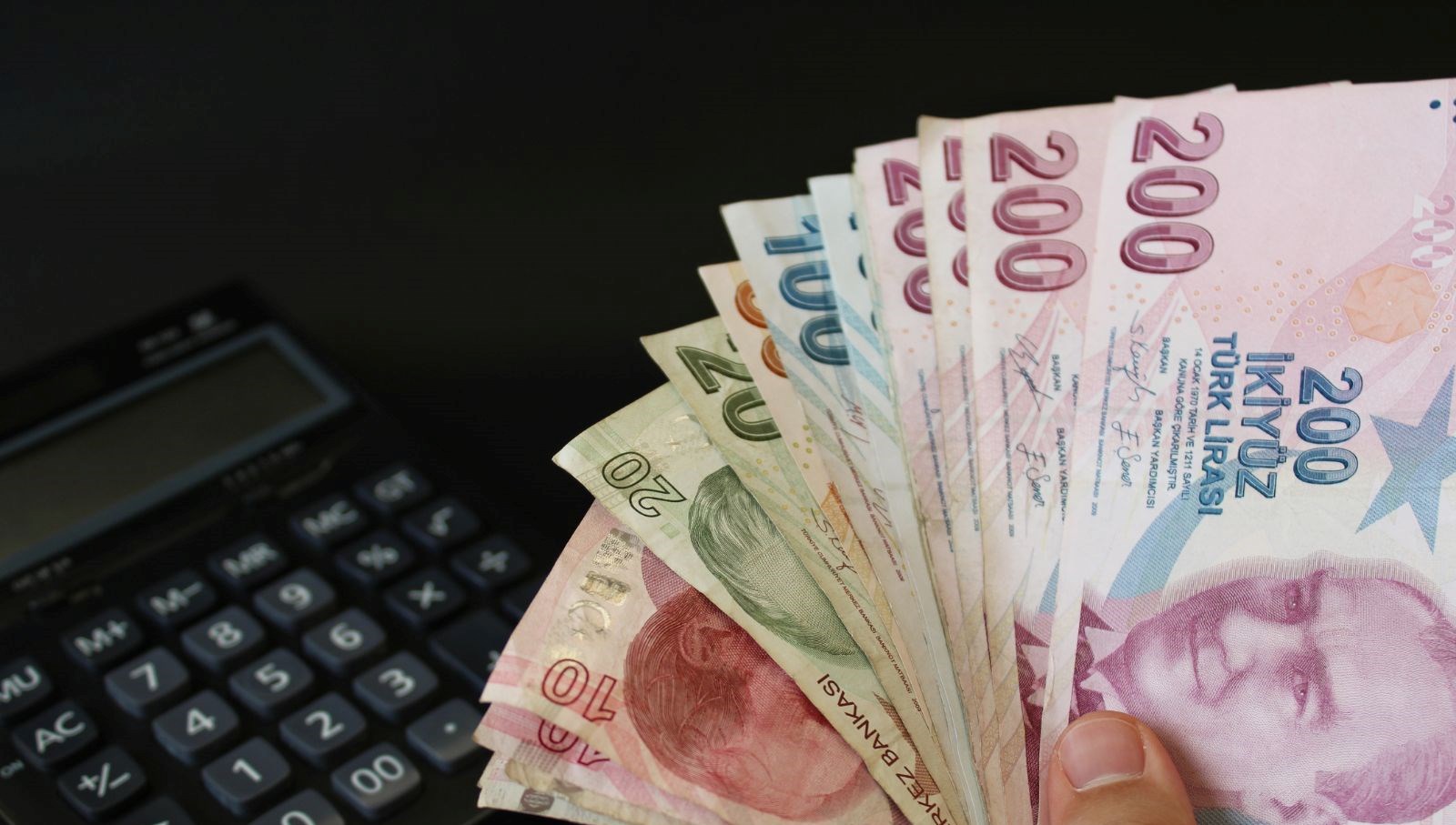 Emekli maaş promosyonları yenilendi: Hangi banka en cazip teklifi sunuyor?