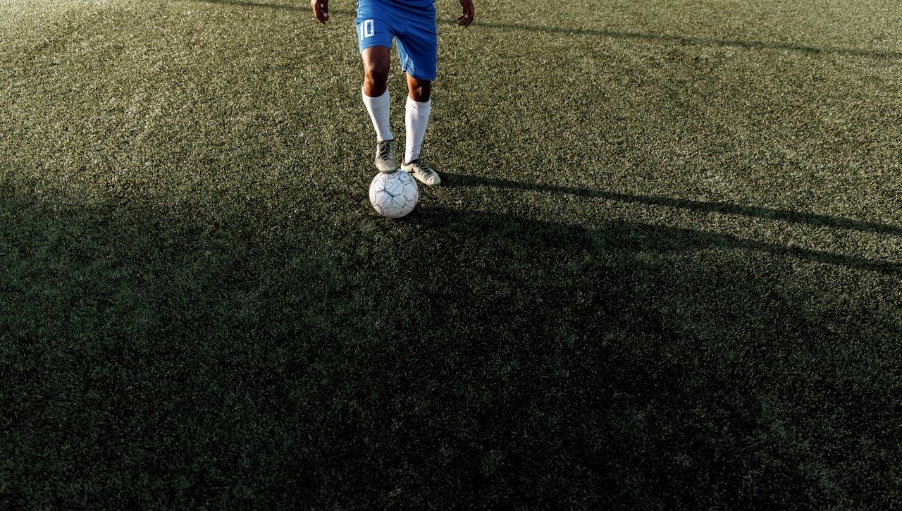 Bugünkü Futbol Heyecanı: Hangi Takımlar Sahada? Ziraat Türkiye Kupası ve Dünya Kupası Eleme Maçlarıyla Karşılaşmalar!