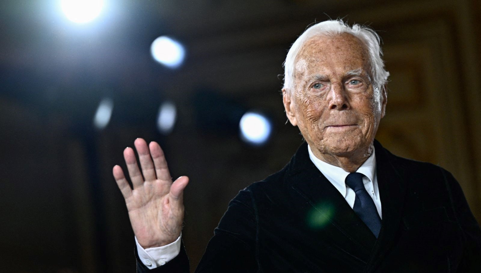 Giorgio Armani: Moda Dünyasının İkonu ve Başarı Hikayesi