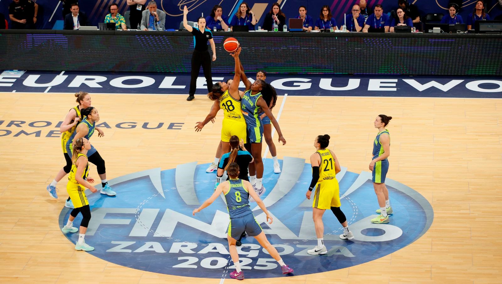 Fenerbahçe Opet Kadın Basketbol Takımı, Yeni Sezona Merhaba Dedi!