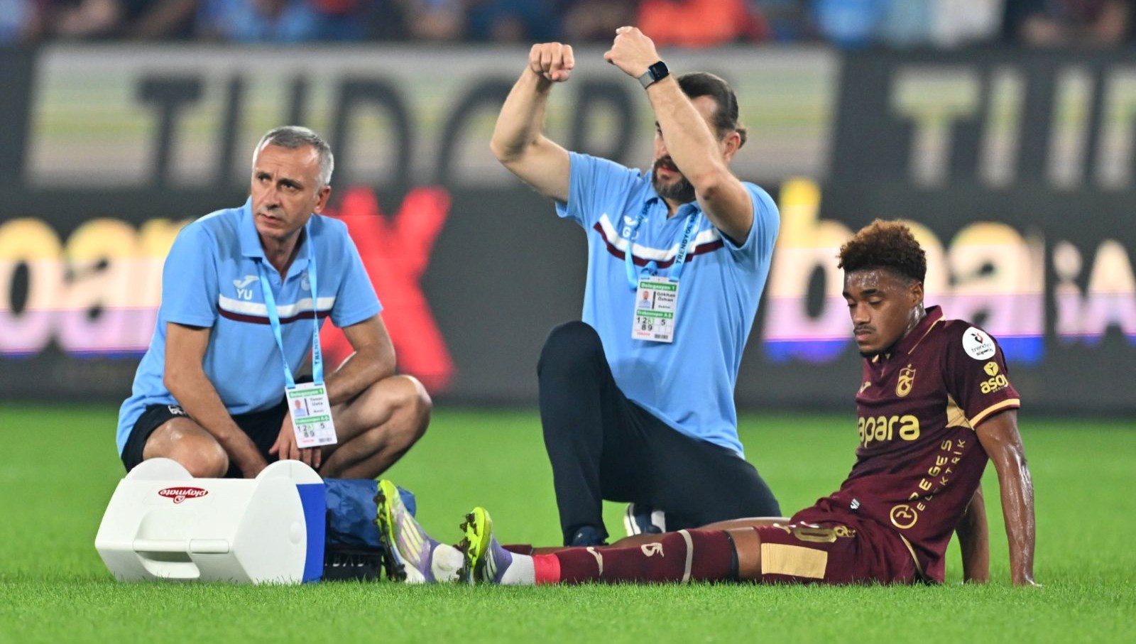 Trabzonspor'dan flaş açıklama: Samsunspor karşılaşmasında sakatlanan oyuncunun durumu belli oldu!