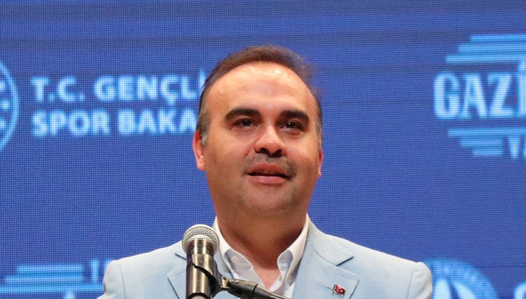 Bakan Kacır: Yapay Zeka Anında Cevaplama Gücüne Sahip!