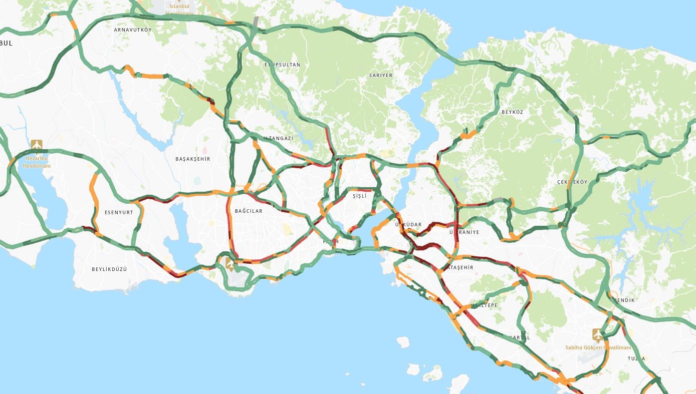 İstanbul’un İlk Gün Trafiği: TEM ve Köprülerde Kilitlenme!
