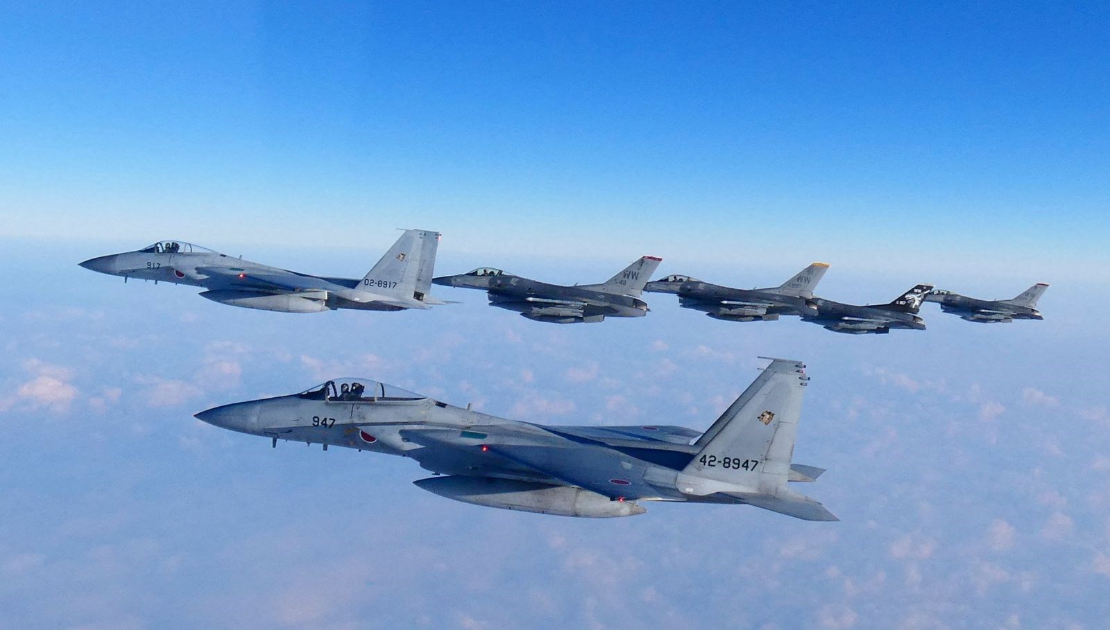 Japonya, F-15'lerle Avrupa'ya sürpriz bir çıkış yapıyor!