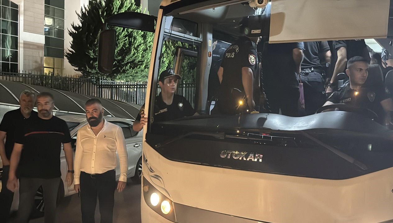 Antalya Büyükşehir'e Yönelik Rüşvet Soruşturması: Beş Kişi Gözaltında!