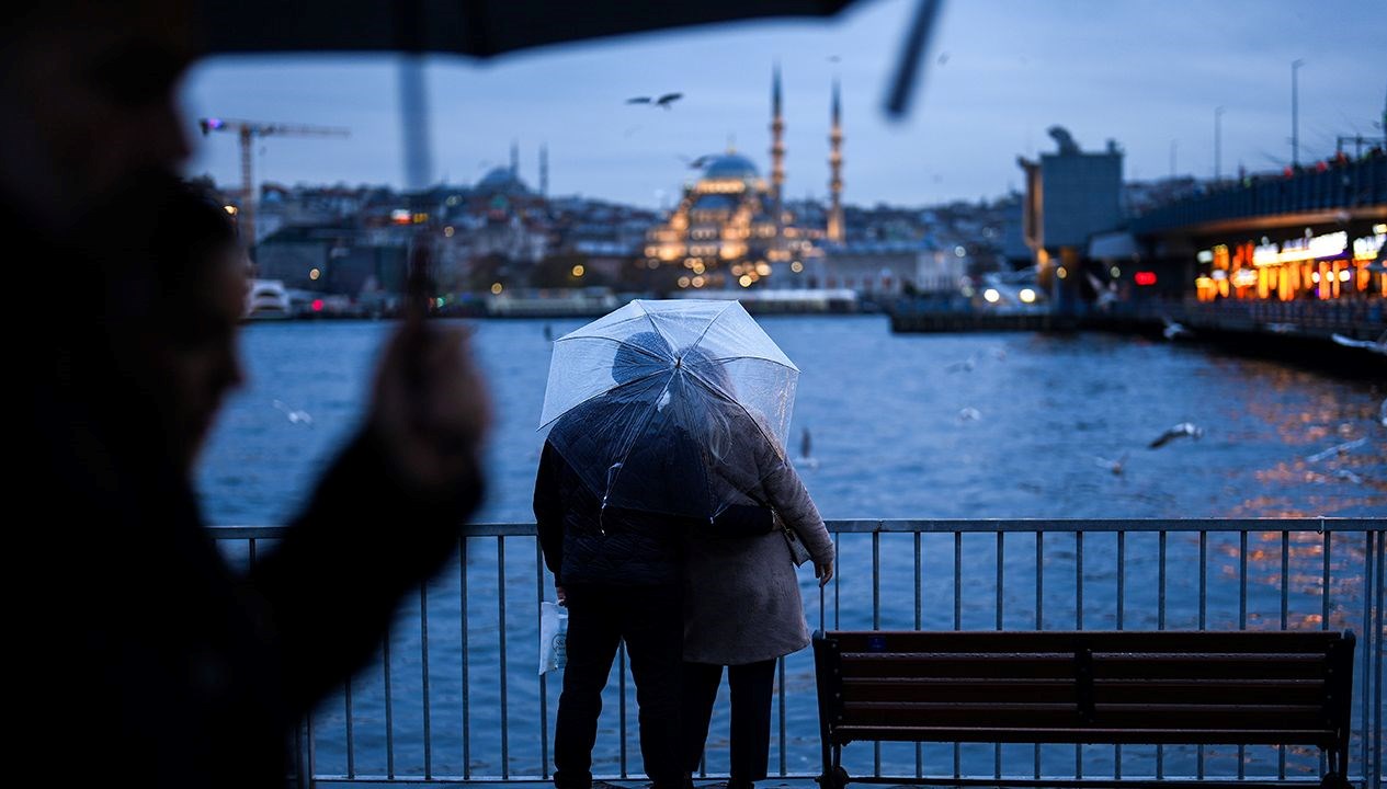 İstanbul da dahil, 17 ilde kuvvetli yağış alarmı!