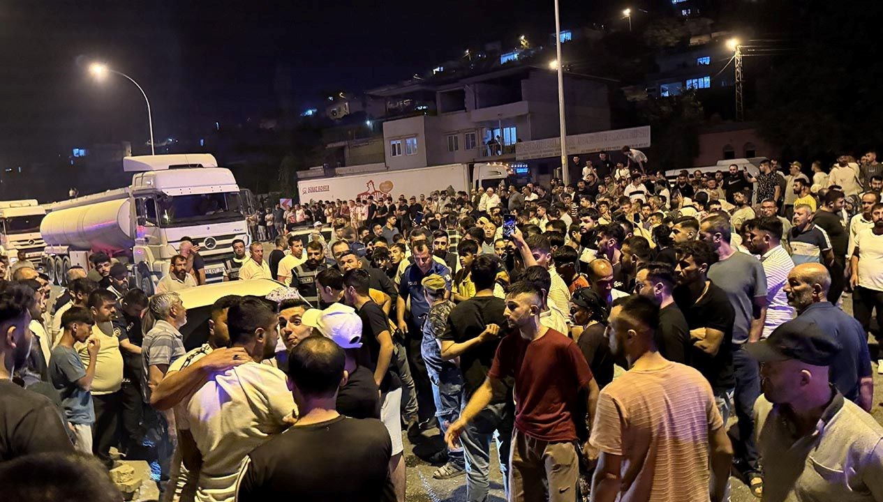 Genç Hayatını Kaybetti, Mahallede Tepenin Sesi Eyleme Dönüşü Yükseldi!
