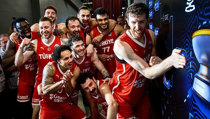 Kupa heyecanı dorukta: 12 Dev Adam, Almanya ile finalde karşı karşıya!