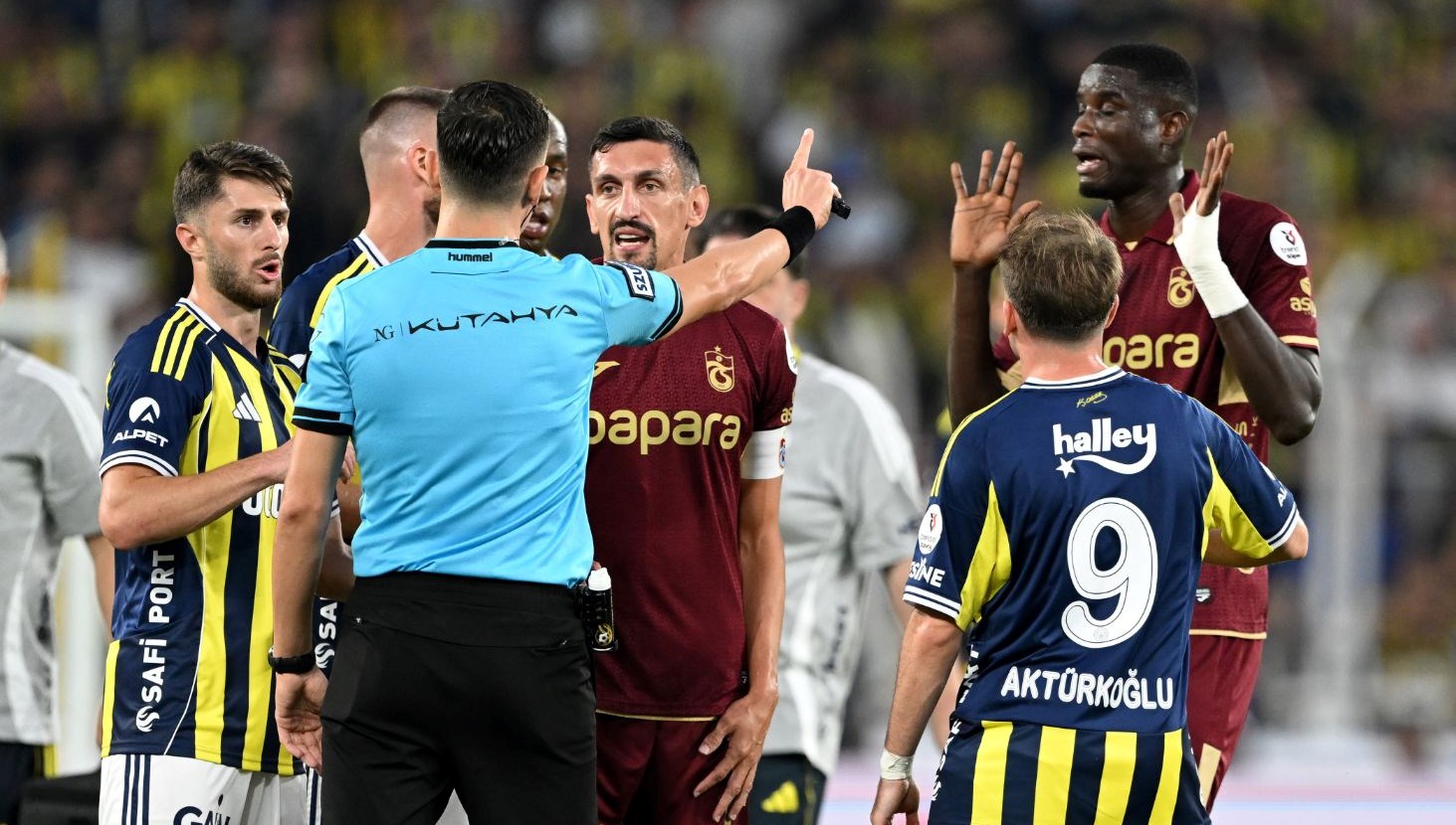 Fenerbahçe-Trabzonspor çatışmasında patladı:
