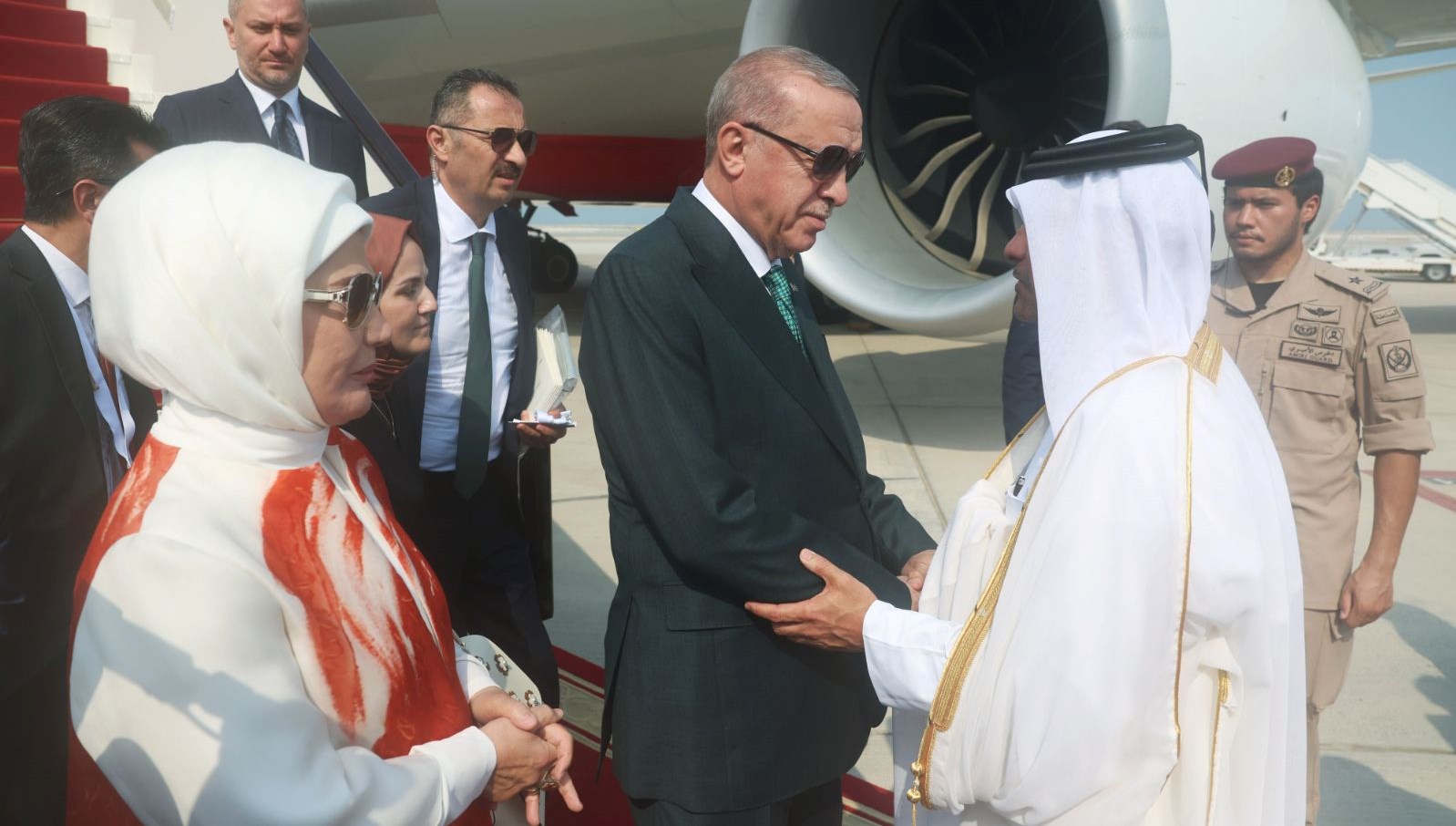 Cumhurbaşkanı Erdoğan, Katar'da Stratejik Temaslar İçin Bir Araya Geldi