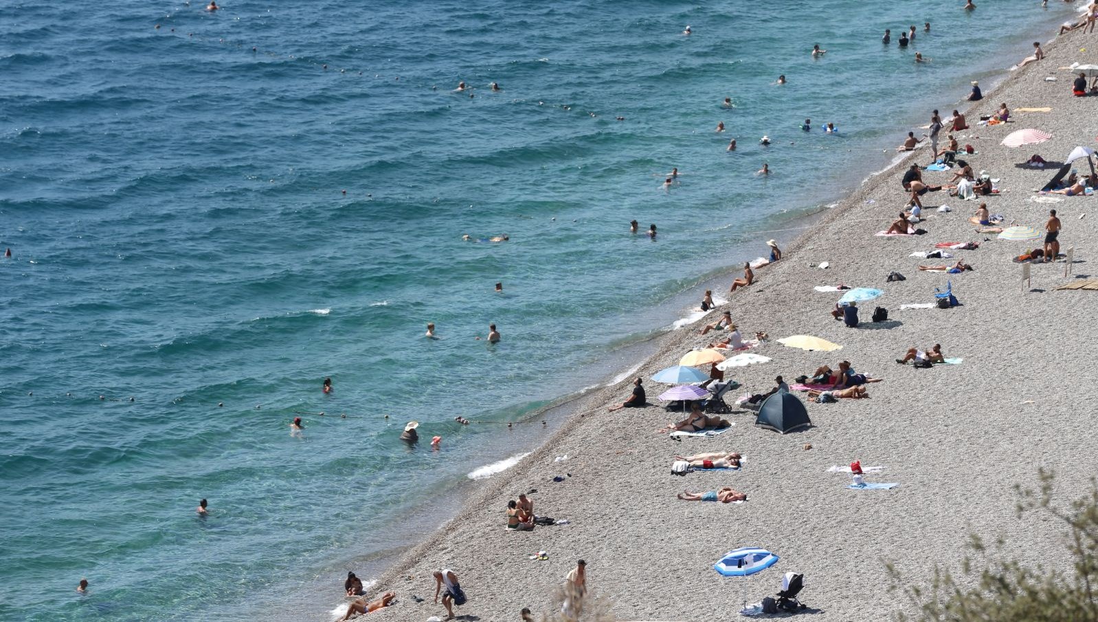 Antalya’da Sonbahar Güneşi Hala Parlıyor!