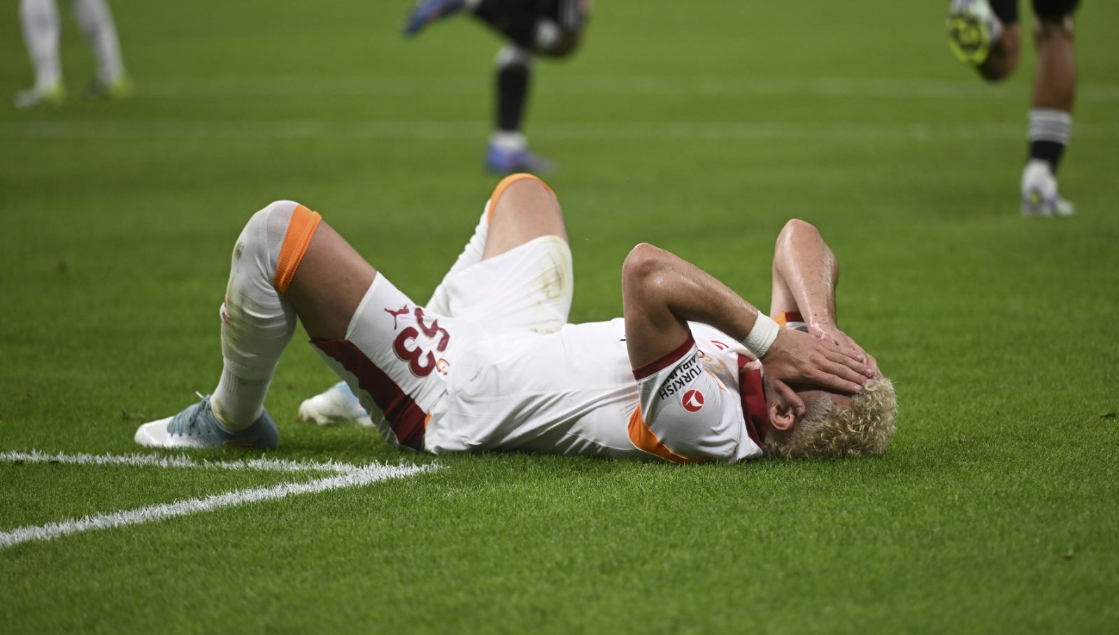 Galatasaray, Frankfurt Karşısında Tarihinin İlk Yenilgisini Aldı
