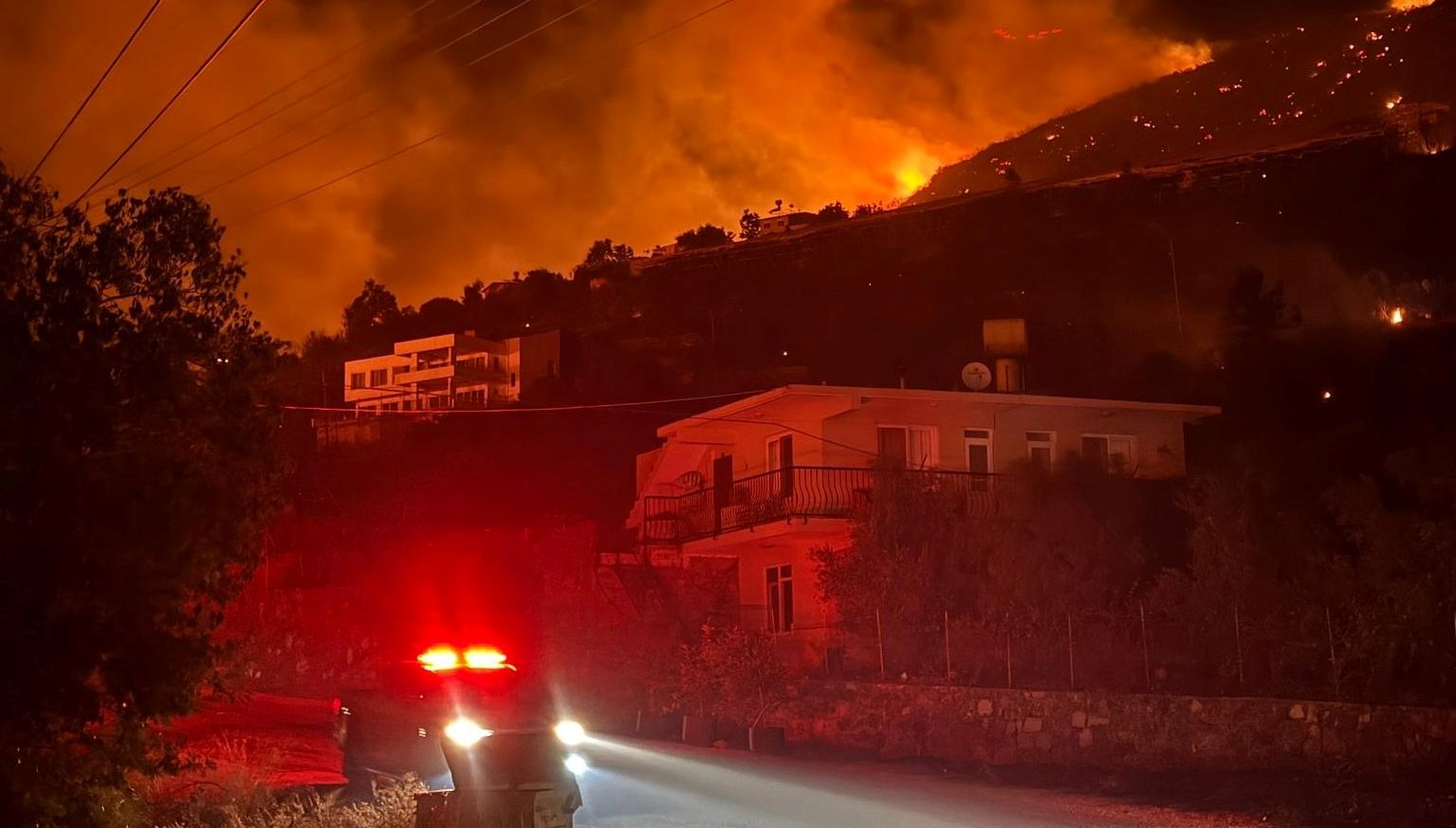 Antalya ve Muğla'da Korkutan Orman Yangınları Başladı!