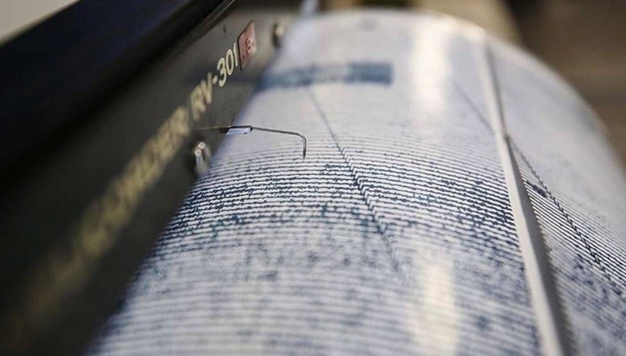 Balıkesir'de Sındırgı'yı vuran depremler devam ediyor: Artçılar peş peşe!