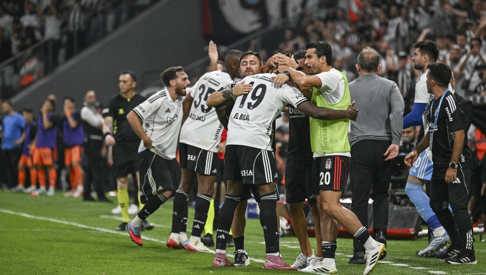 Göztepe-Beşiktaş Maçında Şaşırtan İlk 11 Açıklandı!