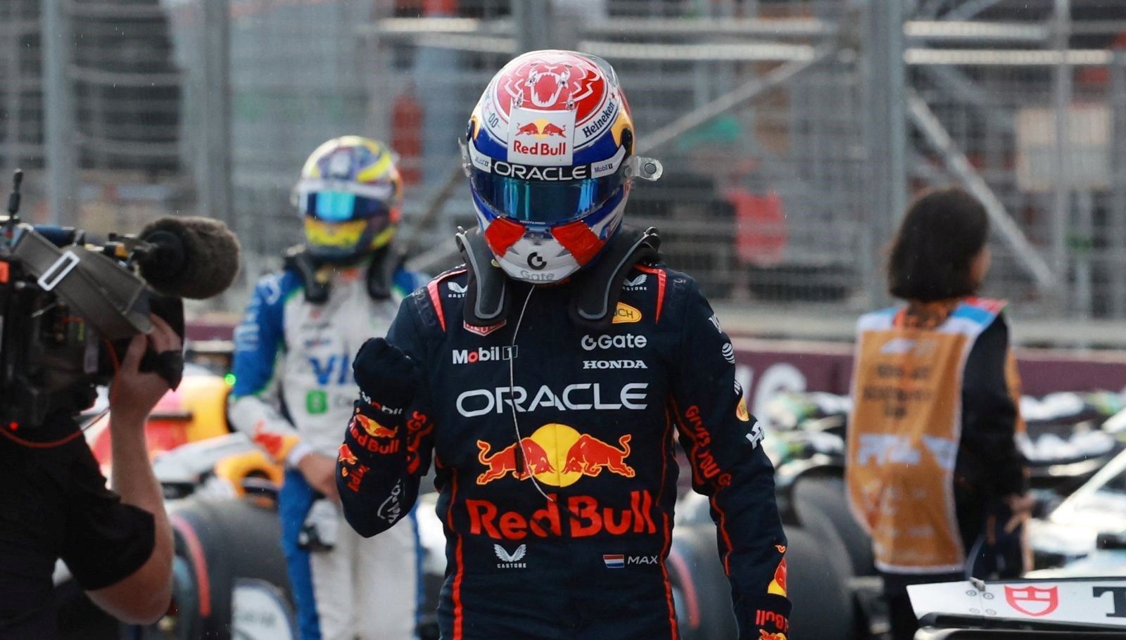 Max Verstappen, Formula 1'de Pole Pozisyonunu Ele Geçirdi!