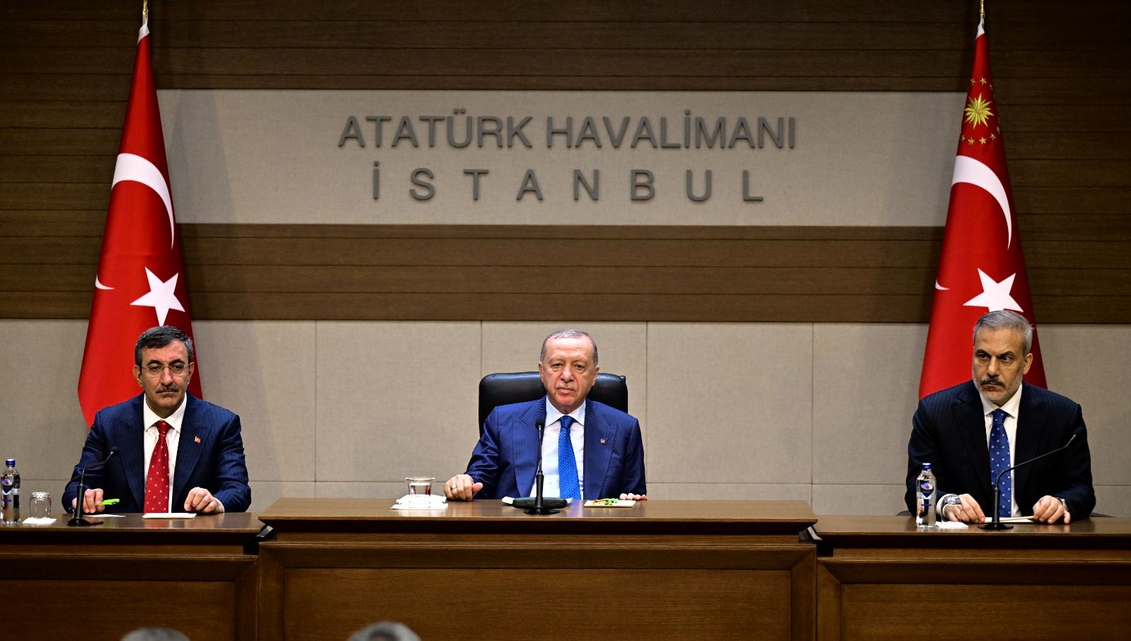 Cumhurbaşkanı Erdoğan: Özel'e Cevap Verirken Sert Çıktı: