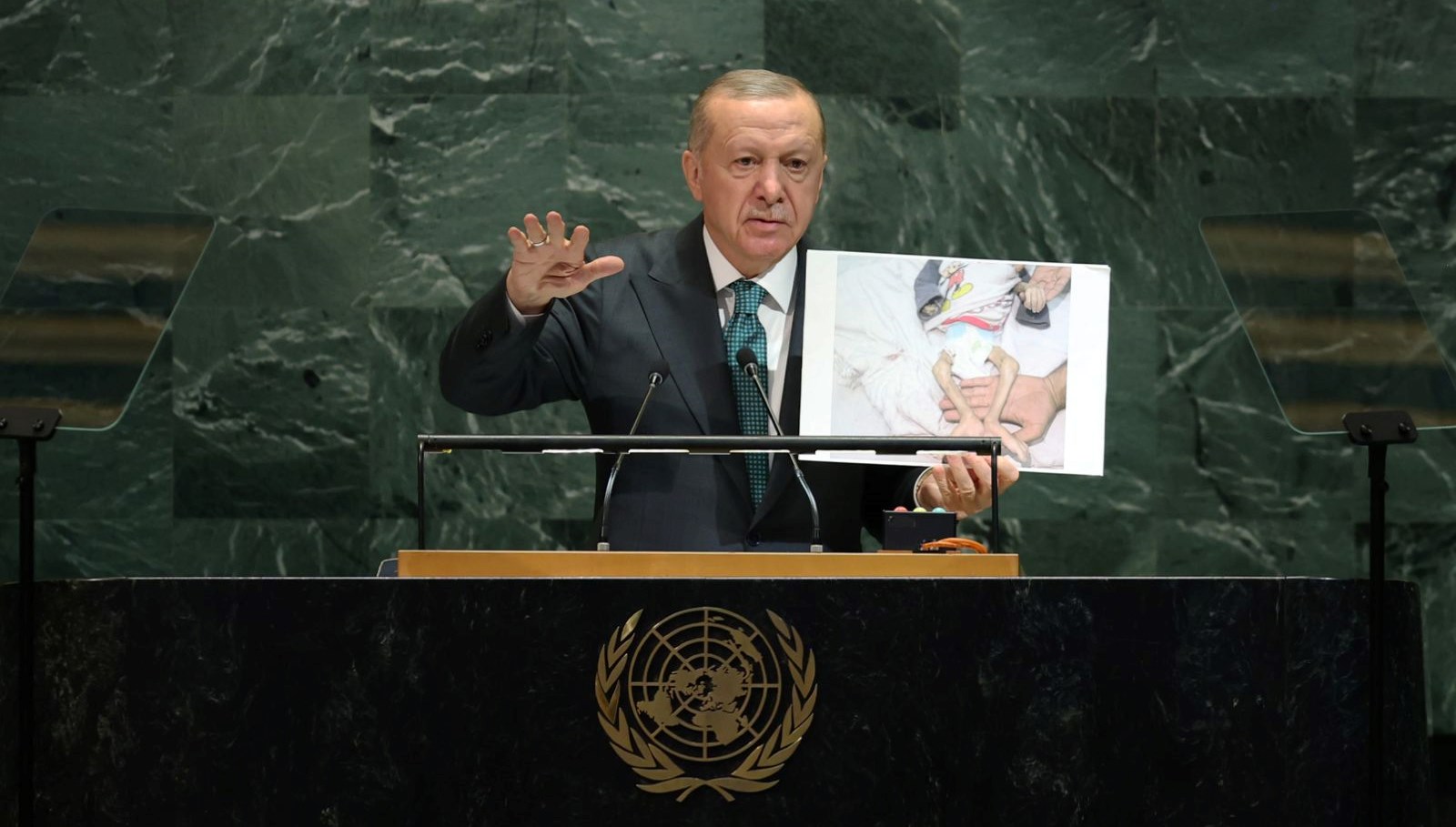 Cumhurbaşkanı Erdoğan, BM'ye Kapak Gibi: Fotoğrafların Arkasındaki Anlamlar!