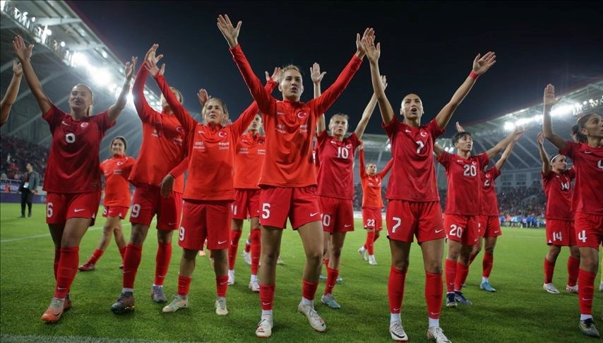 A Milli Kadın Futbol Takımı, İstanbul’da Galibiyet İçin Saha Çıkıyor!