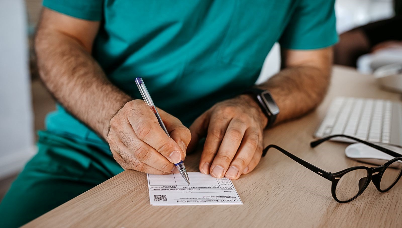 Hindistan Mahkemesi'nden Çarpıcı Karar: Doktor Yazılarına Son Nokta!