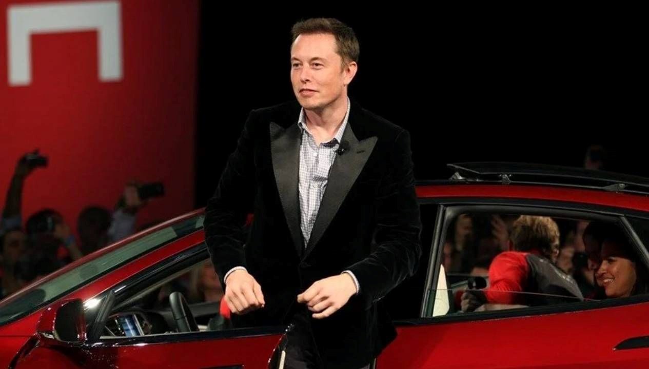 Elon Musk, 500 Milyar Dolarlık Servetle Tarih Yazdı!