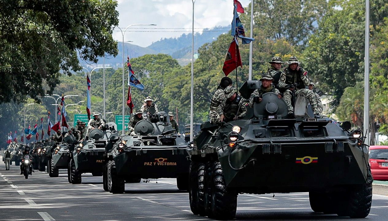 Venezuela'da Neden Savaş Uçakları Art Arda Tespit Ediliyor?