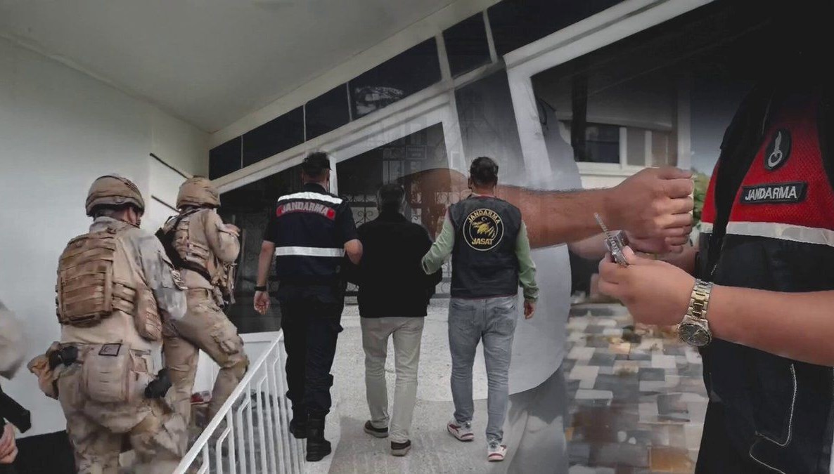 FETÖ'ye Yüzde 30 Şehirde Darbe: 64 Kişi Gözaltına Alındı