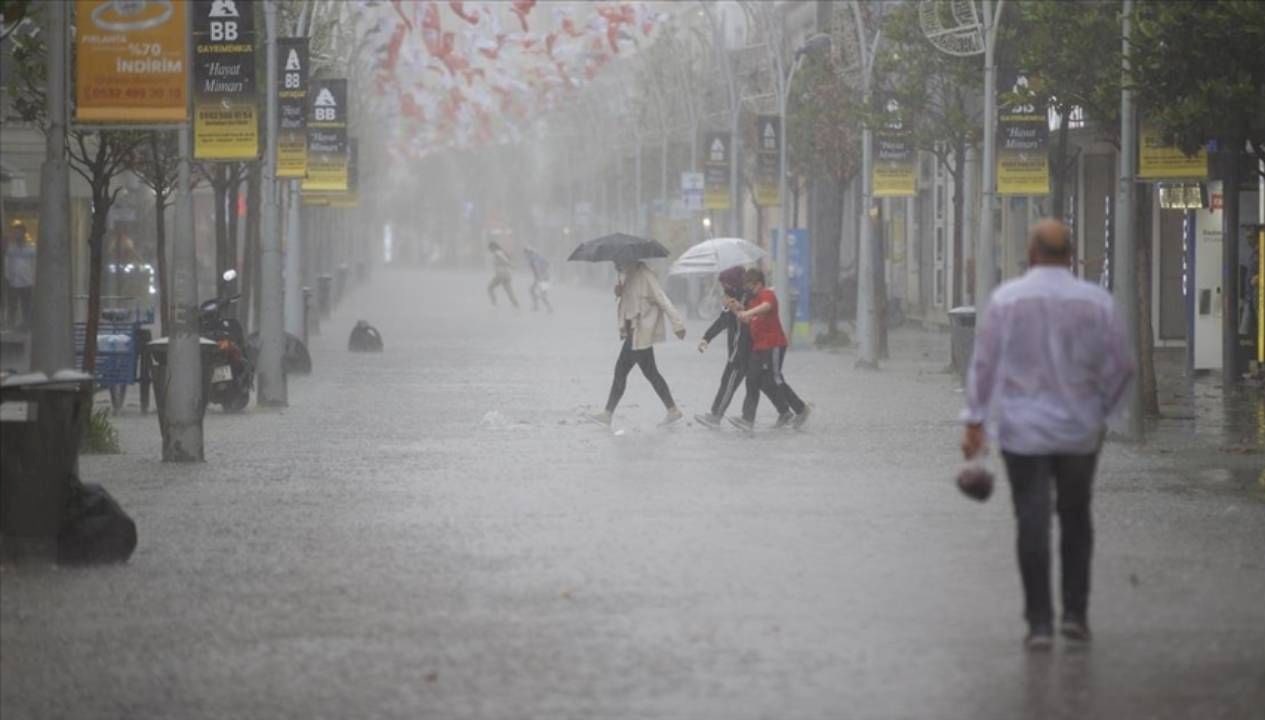 Meteorolojiden Turuncu Kod: Sel Tehlikesine Dikkat!