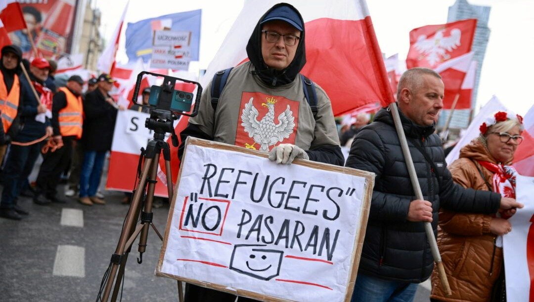 Polonya'da Göçmenlere Yönelik Protesto: 