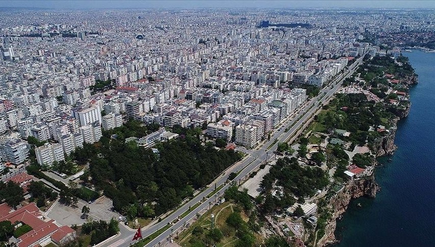 Antalya’da Yabancı Yatırımlara Kapı Açan Bir Ev Satışı!