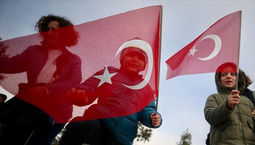 Cumhuriyet Bayramı Yaklaşıyor: 28 Ekim Yarım Gün, 29 Ekim Resmi Tatil mi?