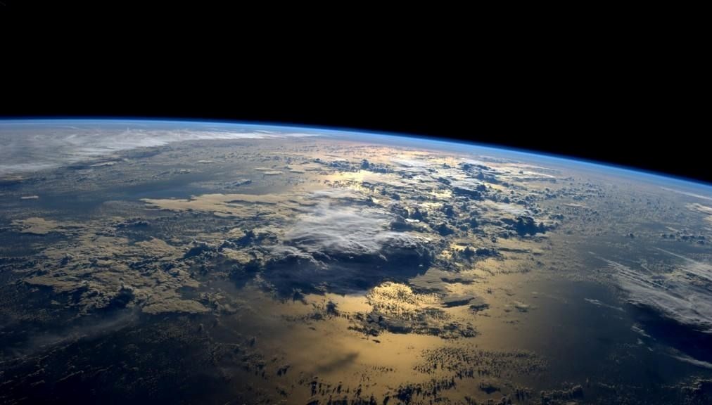 NASA'nın Şaşırtan Keşfi: Dünya’nın Karanlığı Bir Uyarı Mı?