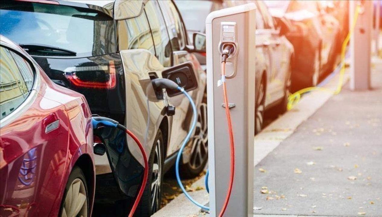 Elektrikli Araç Satışlarında Tarihi Zirve: 2 Milyon Sınırı Geçildi!