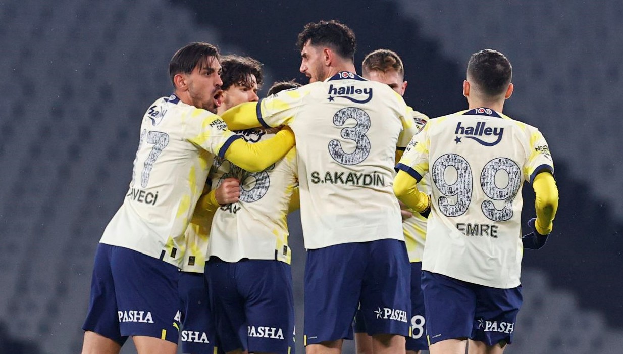 Fenerbahçe'nin Efsane İsiminden Sert Açıklama: